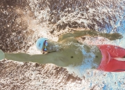 九游APP-广厦展翅轻取老鹰，库里星光闪耀成全场焦点