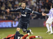 九游APP-小贾伦爆发难敌绿军铁蹄，凯尔特人末节窒息防守带走雷霆