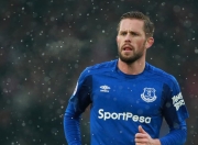 九游官网-绿茵场的狼性，当欧冠决赛的焦点，映照森林狼击溃雷霆的启示