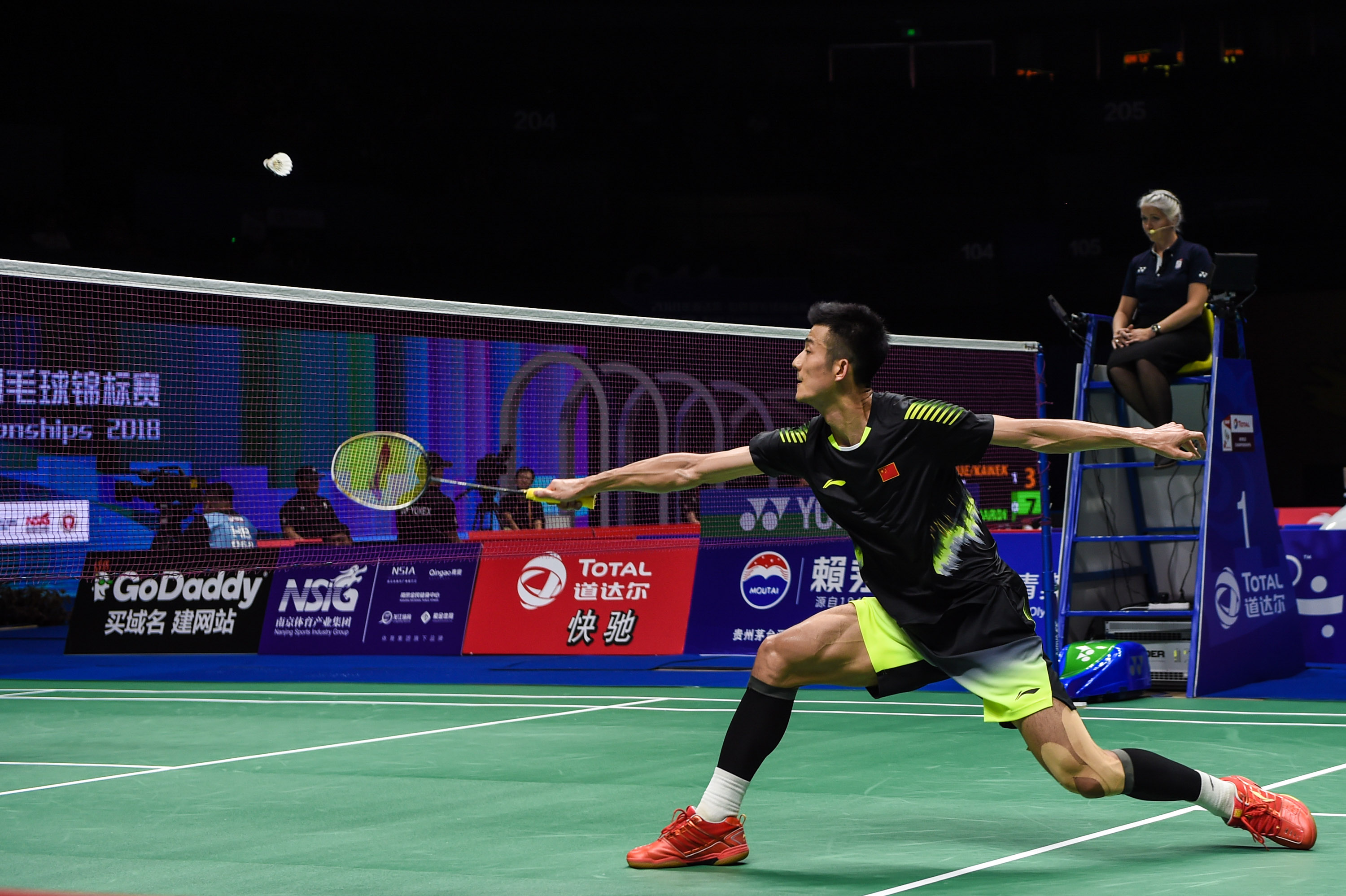 关于丹麦羽毛球队轻取泰国羽毛球队，谌龙打破历史纪录的信息