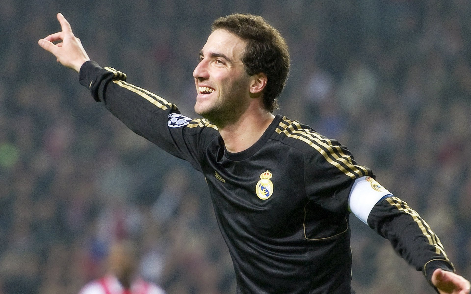 跨界传奇,独行侠稳守江山,乔治西甲德比展王者风范