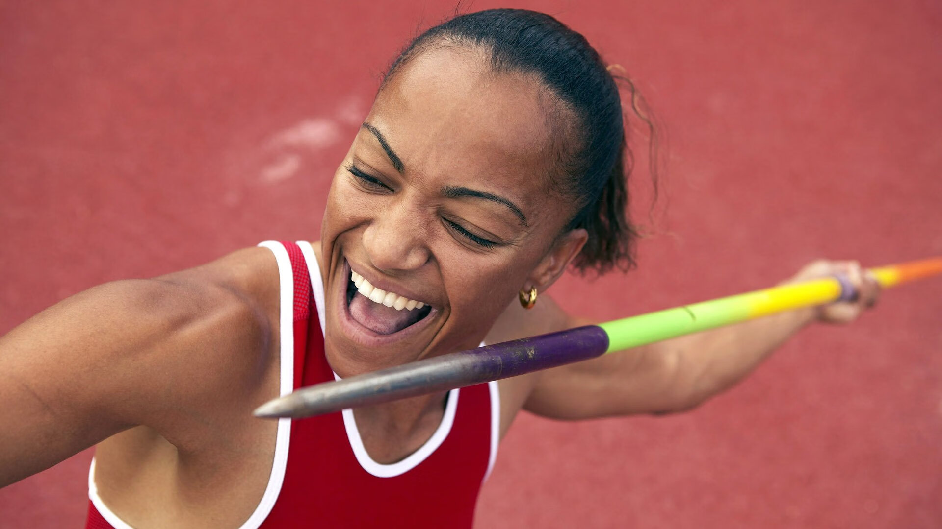 F1年度争冠焦点战，新西兰车队险胜伊拉克，赛道上的国家意志对决