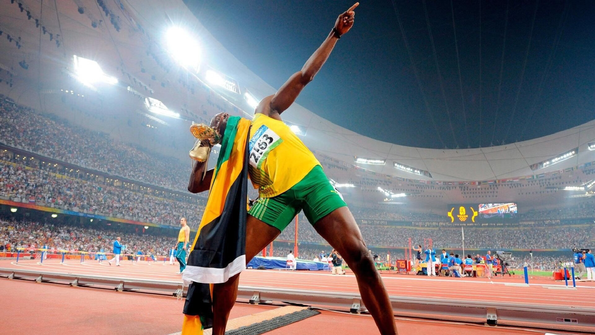 绿茵场的狼性，当欧冠决赛的焦点，映照森林狼击溃雷霆的启示