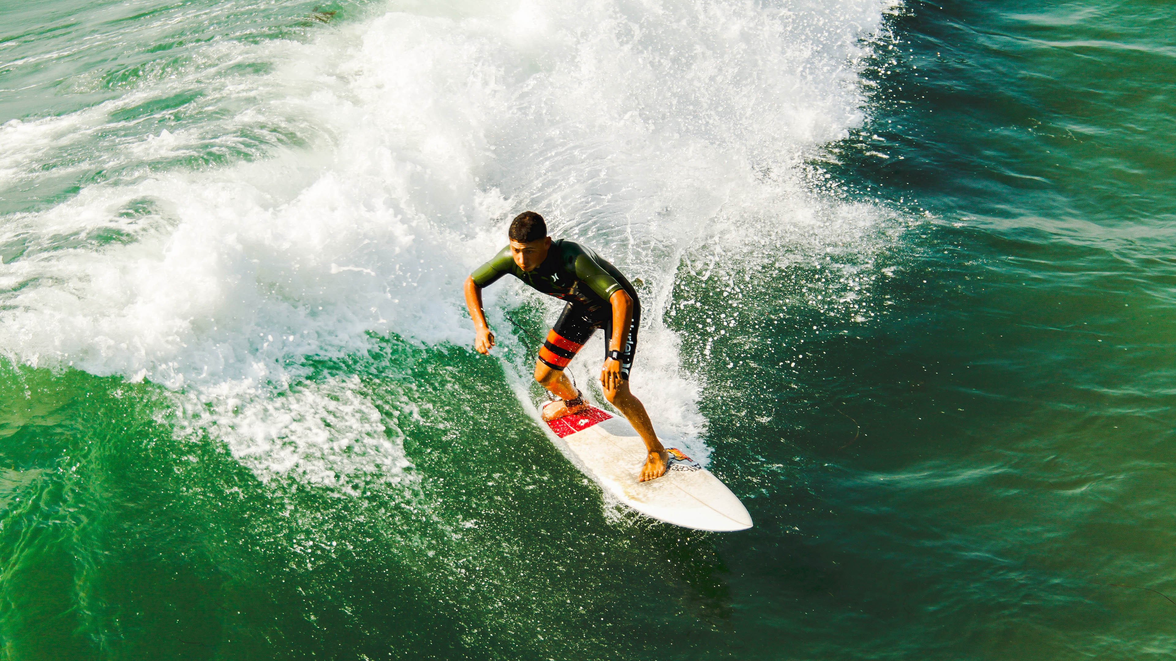 红土王座的暗涌，法网险胜蒙特卡洛，蒂姆之火能否焚尽旧秩序？